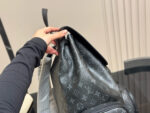 Louis Vuitton Lv Discovery Backpack Large Capacity Casual & Business Men'S Style - Image 6