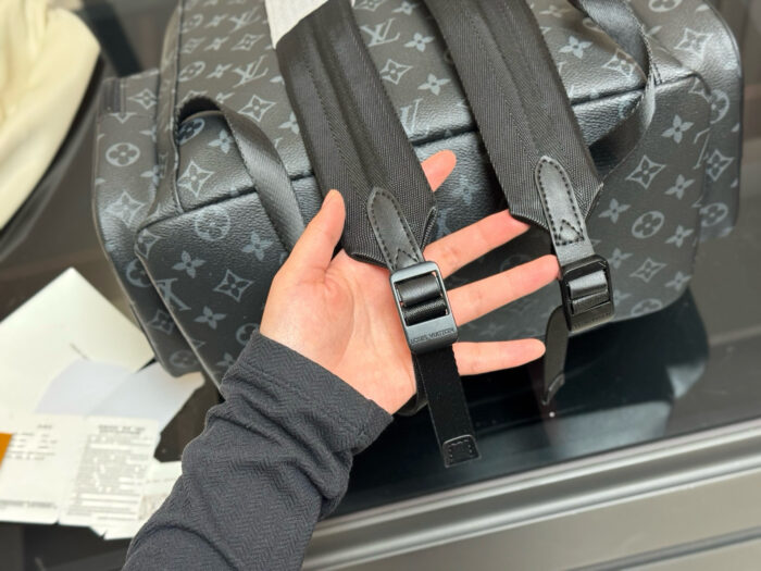 Louis Vuitton Lv Discovery Backpack Large Capacity Casual & Business Men'S Style - Image 8