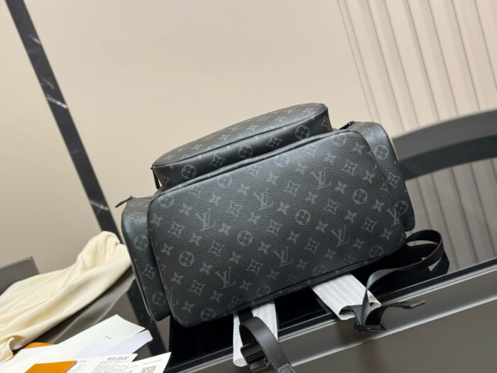 Louis Vuitton Lv Discovery Backpack Large Capacity Casual & Business Men'S Style - Image 9