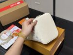 Louis Vuitton Vintage Bucket Bag With Coin Purse - Image 8