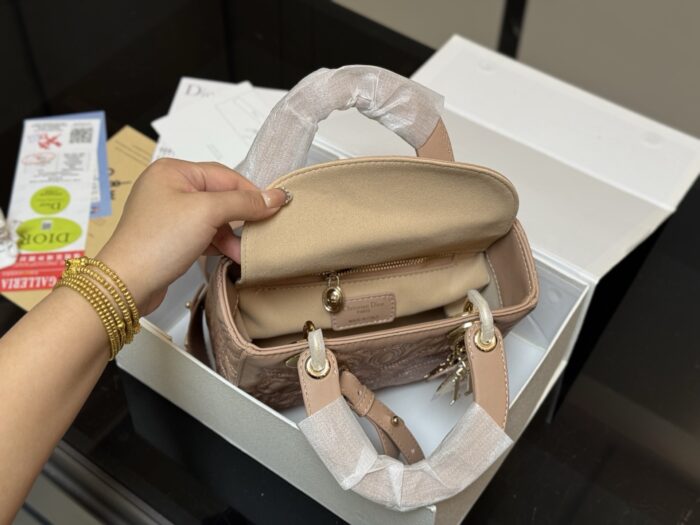 Dior Satin Embroidered Lambskin Calfskin With The Latest Shoulder Strap - Image 4