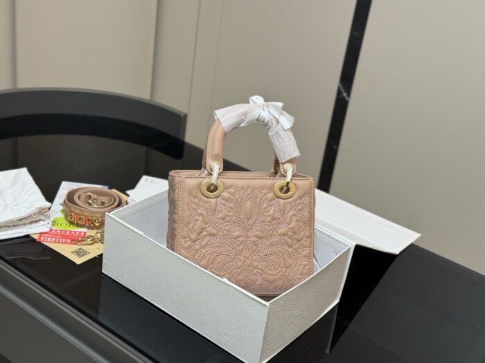 Dior Satin Embroidered Lambskin Calfskin With The Latest Shoulder Strap - Image 8