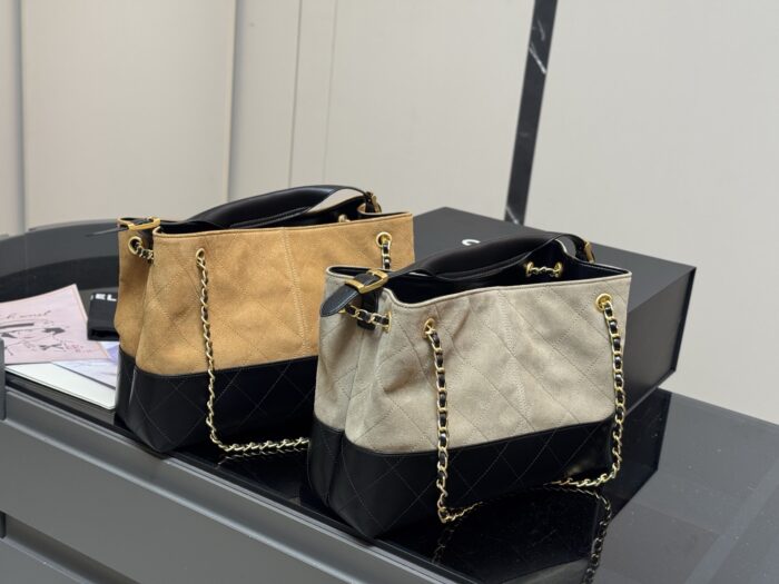 Chanel 25A Vertical Suede Tote Bag Mellard Colour Palette Handheld Or Underarm Carry Effortlessly Relaxed - Image 8