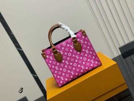Louis Vuitton On The Go Jungle Calfskin Shopping Tote Hidden Shoulder Strap Single-Shoulder Or Hand-Carry Includes Folding Box