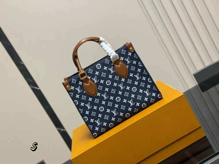 Louis Vuitton On The Go Jungle Calfskin Shopping Tote Hidden Shoulder Strap Single-Shoulder Or Hand-Carry Includes Folding Box - Image 14