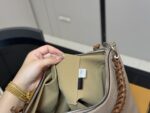 Louis Vuitton Beaubourg Openwork Woven Tote Soft Leather Smooth Zip Practical - Image 5