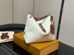 Louis Vuitton Beaubourg Openwork Woven Tote Soft Leather Smooth Zip Practical - Image 12
