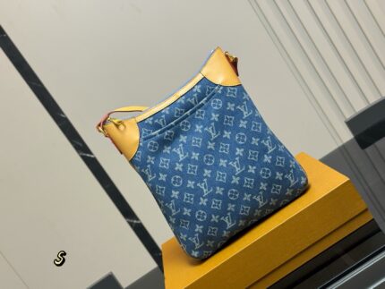 Louis Vuitton Denim Series Bag Soft, Stain-Resistant And Stylish Ample Capacity