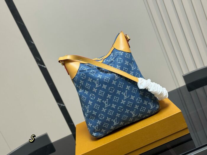Louis Vuitton Denim Series Bag Soft, Stain-Resistant And Stylish Ample Capacity - Image 5