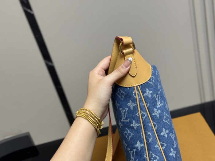 Louis Vuitton Denim Series Bag Soft, Stain-Resistant And Stylish Ample Capacity - Image 6