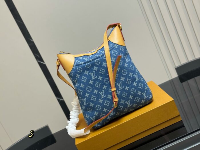 Louis Vuitton Denim Series Bag Soft, Stain-Resistant And Stylish Ample Capacity - Image 9