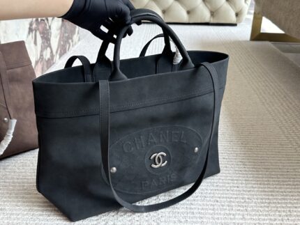 Chanel Vintage Tote Bag Effortlessly Retro Practical And Spacious