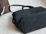 Chanel Vintage Tote Bag Effortlessly Retro Practical And Spacious - Image 8