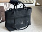 Chanel Vintage Tote Bag Effortlessly Retro Practical And Spacious - Image 10