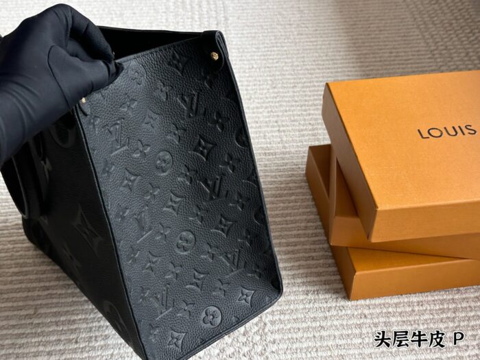 Louis Vuitton Onthego Embossed Cowhide Handbag With Box - Image 2