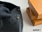 Louis Vuitton Onthego Embossed Cowhide Handbag With Box - Image 8