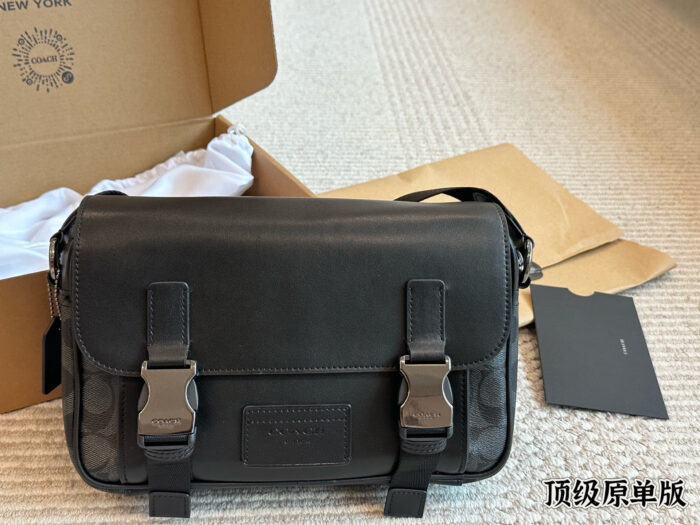 Coach New Arrival Black Camera Bag Versatile And Spacious - Image 6