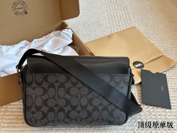 Coach New Arrival Black Camera Bag Versatile And Spacious - Image 7