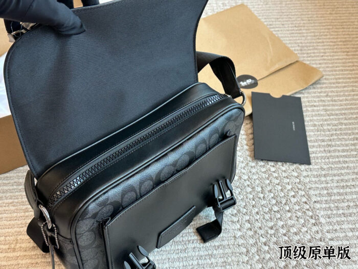 Coach New Arrival Black Camera Bag Versatile And Spacious - Image 8