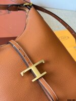 Tod'S Replica Edition Cowhide Shoulder Tote Bag Minimalist And Practical Lightweight And Durable - Image 5