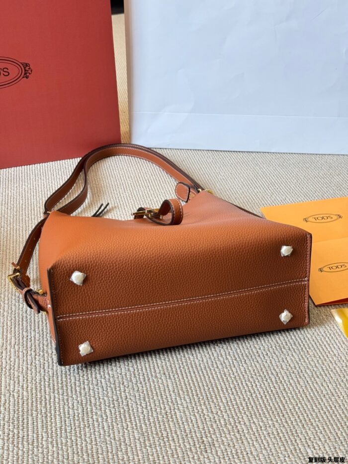 Tod'S Replica Edition Cowhide Shoulder Tote Bag Minimalist And Practical Lightweight And Durable - Image 9
