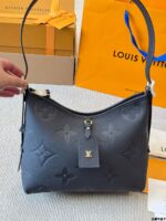 Louis Vuitton Carryall Shoulder Bag Open-Top Magnetic Closure Generous Capacity Wide Shoulder Strap Full-Grain Calf Leather - Image 3
