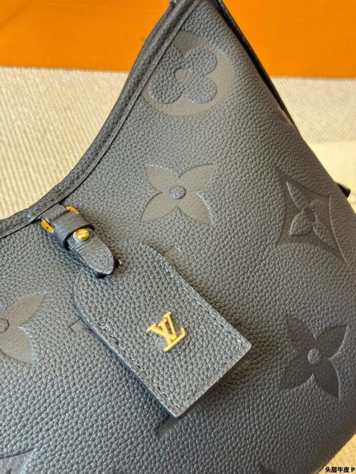 Louis Vuitton Carryall Shoulder Bag Open-Top Magnetic Closure Generous Capacity Wide Shoulder Strap Full-Grain Calf Leather - Image 8