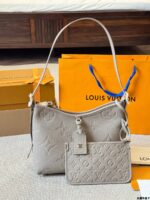 Louis Vuitton Carryall Shoulder Bag Open-Top Magnetic Closure Generous Capacity Wide Shoulder Strap Full-Grain Calf Leather - Image 11