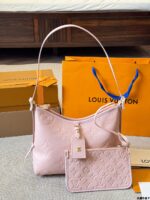 Louis Vuitton Carryall Shoulder Bag Open-Top Magnetic Closure Generous Capacity Wide Shoulder Strap Full-Grain Calf Leather - Image 13
