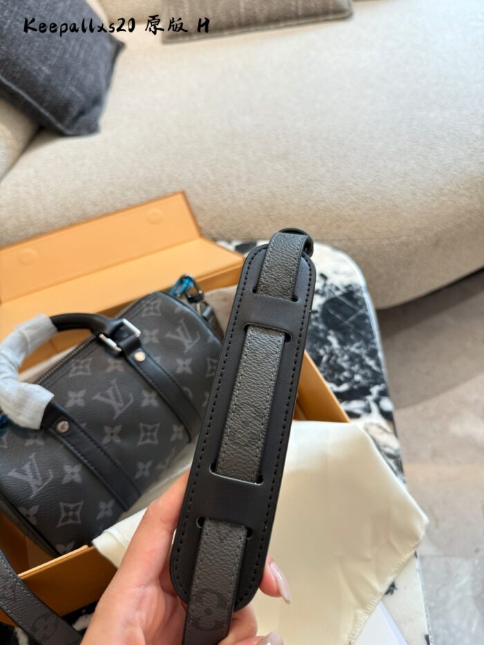 Louis Vuitton Keepall Xs Black Monogram Chip-Equipped Versatile Bag - Image 9