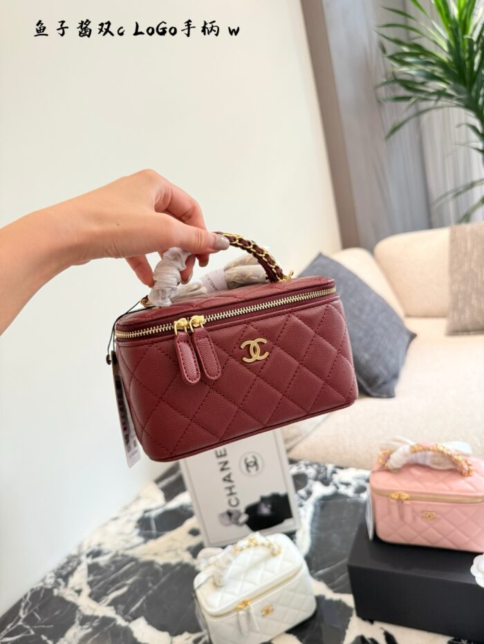 Chanel 25B Double C Handle Crocodile-Embossed Long Box Bag - Image 4