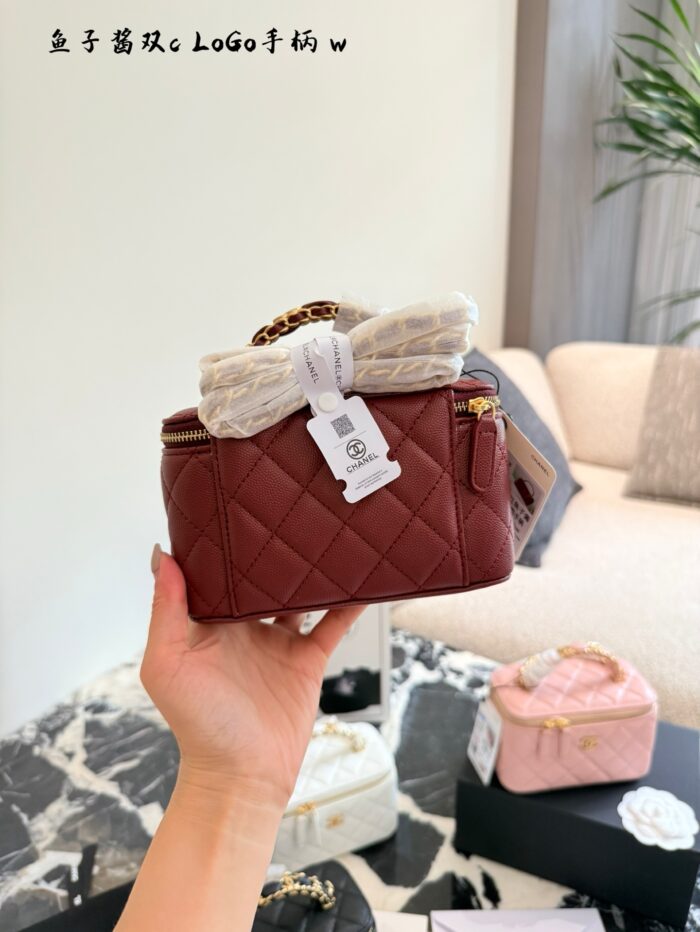 Chanel 25B Double C Handle Crocodile-Embossed Long Box Bag - Image 5