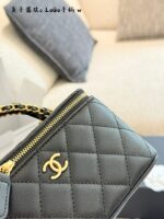 Chanel 25B Double C Handle Lychee Leather Long Box Bag - Image 5