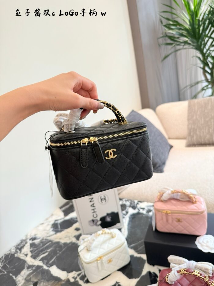Chanel 25B Double C Handle Lychee Leather Long Box Bag - Image 9