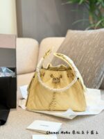 Chanel 25Ss 25Bag Medium Black Gold Grained Leather Bag With Added Mini Pocket And Leather Pad – Practical And Comfortable