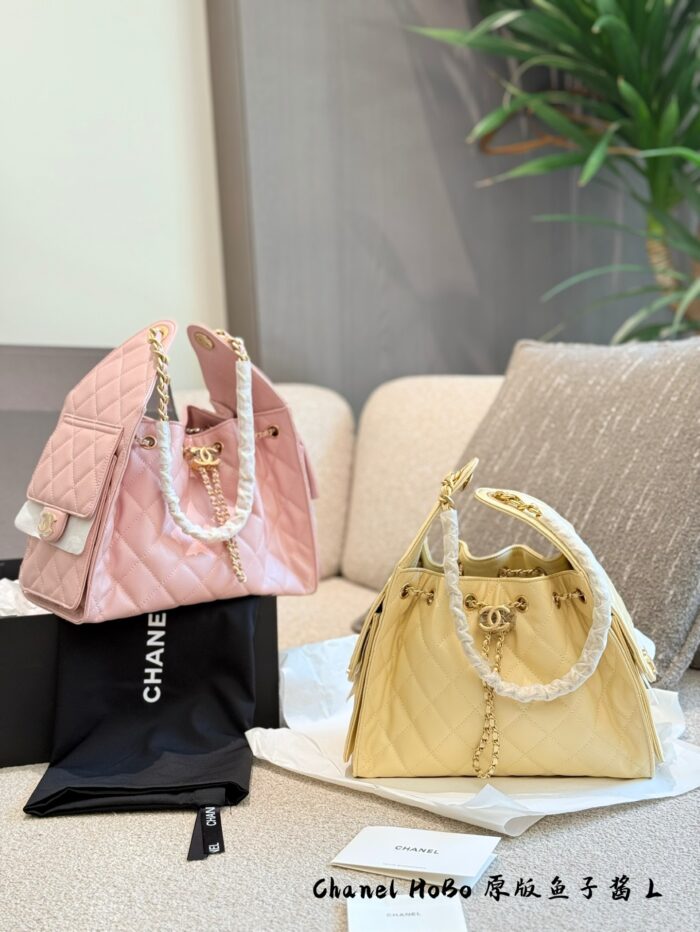 Chanel 25Ss 25Bag Medium Black Gold Grained Leather Bag With Added Mini Pocket And Leather Pad – Practical And Comfortable - Image 6