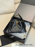 Chanel 25Ss 25Bag Medium Black Gold Grained Leather Bag With Added Mini Pocket And Leather Pad – Practical And Comfortable - Image 17