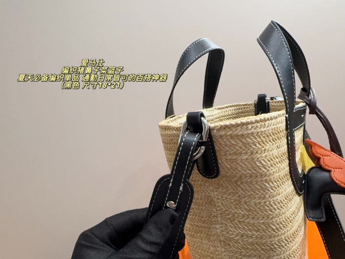 Hermès Woven Pig Nose Shopping Basket Minimalist, Fashionable, Versatile Commuter Tote - Image 8