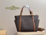 Michael Kors Tote Bag Genuine Pvc Material Classic And Elegant Durable Commuting Or Shopping - Image 2