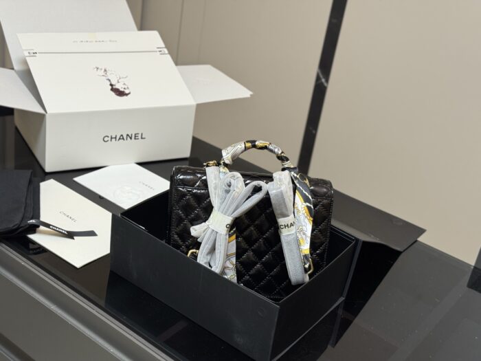 Chanel 25A Atelier Handcrafted Backpack Lychee Leather With Chain Handles Carry By Hand Or Shoulder - Image 7
