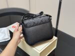 Coach Men'S Messenger Bag Taiwanese Cowhide Metal Hardware Logo Dedicated Lining Essential For The Straight Man - Image 7