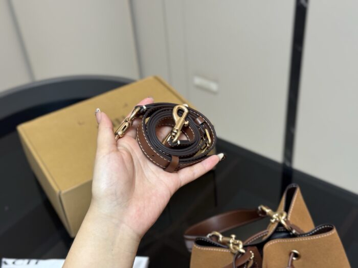 Coach Rowan New Bucket Bag - Image 6