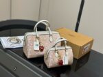 Coach Boston Pillow Bag Heart Print Luxury Classic Complete With Box - Image 10