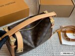 Louis Vuitton Trunk Large Luggage Timeless Bestseller Ultra-Chic Complete Packaging - Image 2