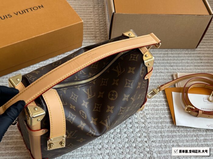 Louis Vuitton Trunk Large Luggage Timeless Bestseller Ultra-Chic Complete Packaging - Image 2