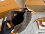 Louis Vuitton Trunk Large Luggage Timeless Bestseller Ultra-Chic Complete Packaging - Image 8