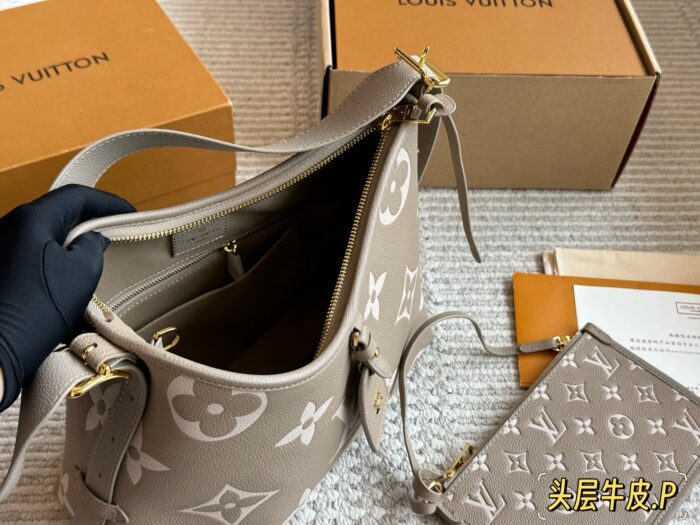 Louis Vuitton Carryall - Elephant Grey/Dune Colour Cowhide Leather Mother-And-Child Bag With Wide Shoulder Strap And Boxed Shopping Bag - Image 8