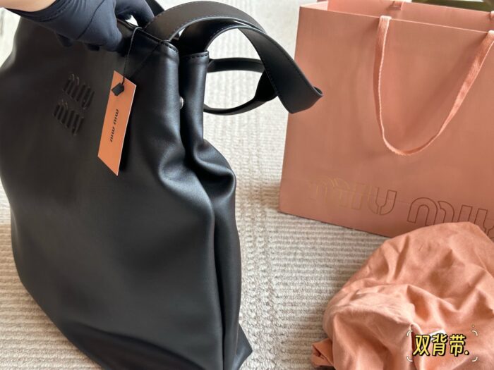 Miu Miu Tote Runway-Inspired Leather Tote With Dual Straps And Generous Capacity - Image 3