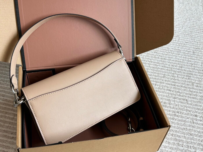Coach Tabby Replica Cowhide Handbag/Crossbody Bag New Colourway Heavy-Duty Hardware Dual Carry Options Includes Pearl Chain Generous Capacity - Image 6