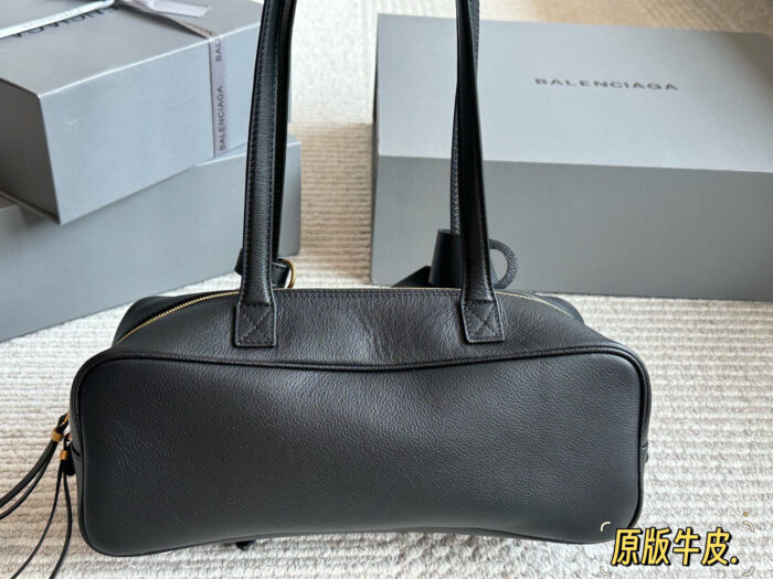 Balenciaga Bowling Series Calfskin Double-Handle Curved Shoulder Bag - Image 5